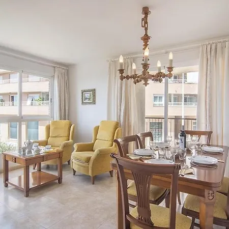 Apartment Ermita 6 *